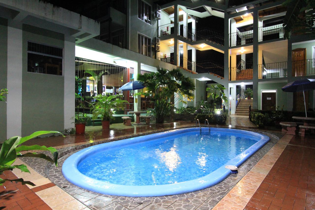 Arenal Hostel Resort Towers La Fortuna Exterior photo